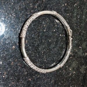 Sarda Silver Clasp Bangle